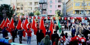 AKÇAABAT’IN DÜŞMAN İŞGALİNDEN KURTULUŞUNUN 104. YILDÖNÜMÜ KUTLANDI