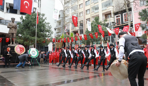 AKÇAABAT’IN DÜŞMAN İŞGALİNDEN KURTULUŞUNUN 106. YILDÖNÜMÜ COŞKUYLA KUTLANDI