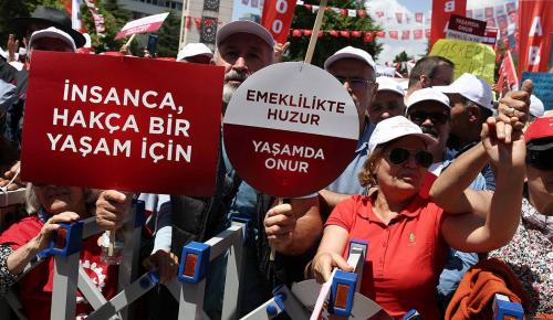 EMEKÇİ İÇİN EN KÖTÜSÜ DAHA GELMEDİ: Bu zammı al zenginlerinize ver