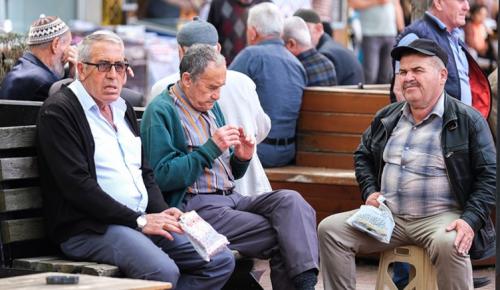 EMEKLİLERDEN ŞİMŞEK’E TEPKİ: Bu yaşamak değil!