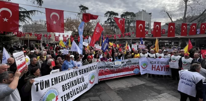 KAMU ÇALIŞANLARI TRABZON’DA İŞ BIRAKMA EYLEMİ YAPTI: ”Sefalet Zammı Değil, Emeğimizin Karşılığını İstiyoruz”